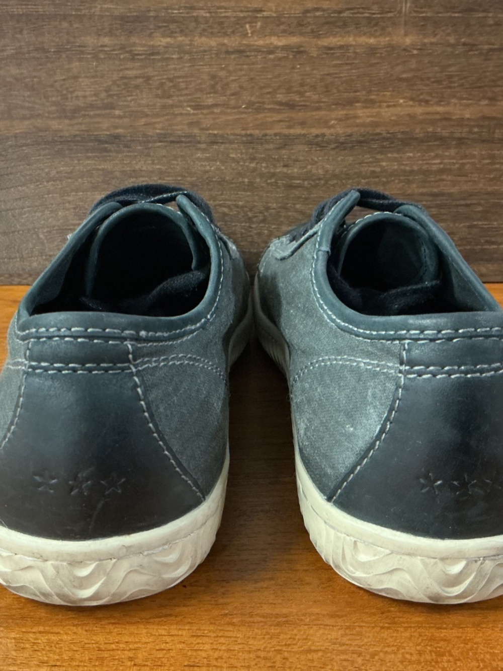 John Varvatos USA Hattan Low Charcoal Fashion Sneaker Men Size 10 - Picture 3 of 8